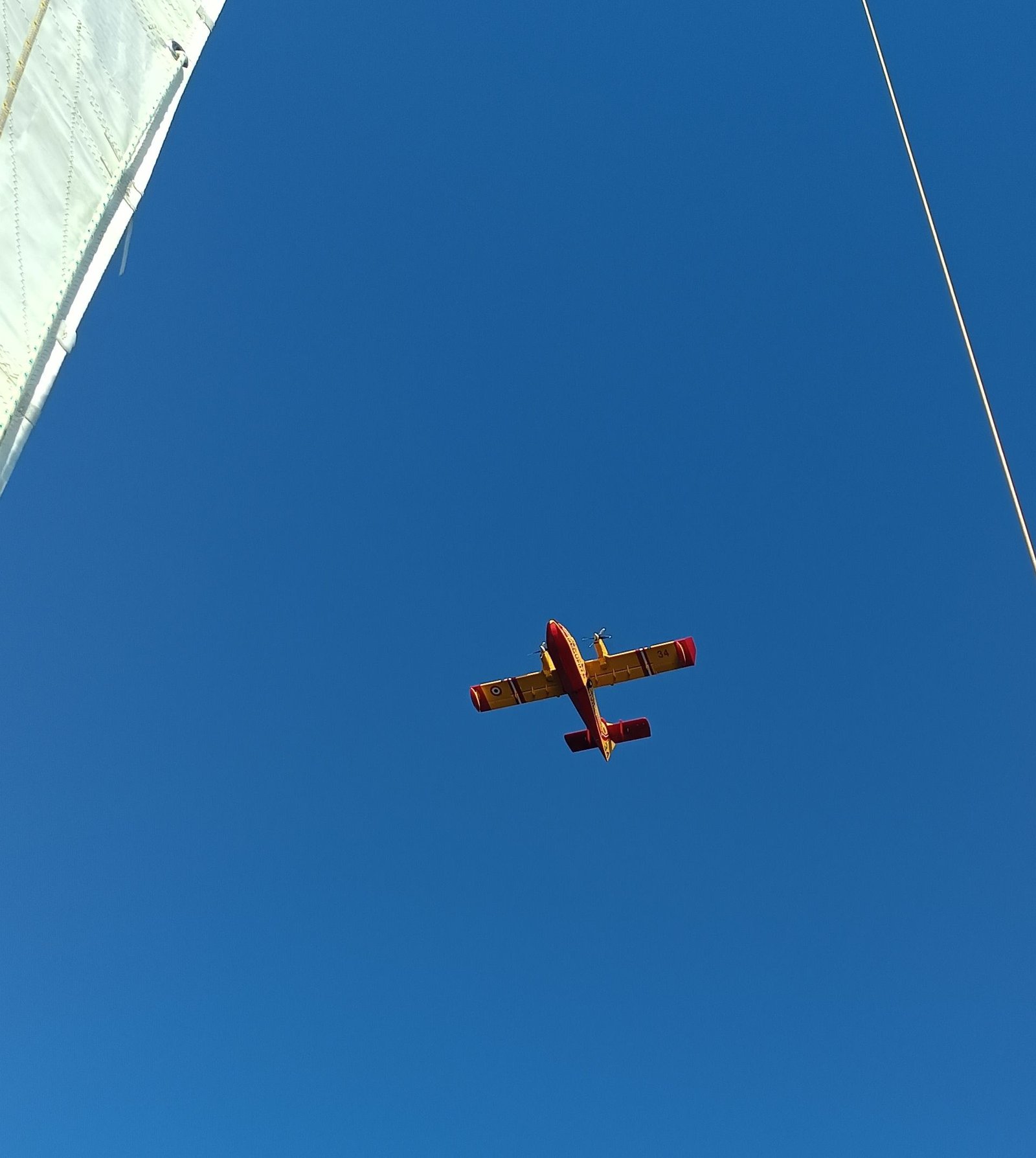 CANADAIR